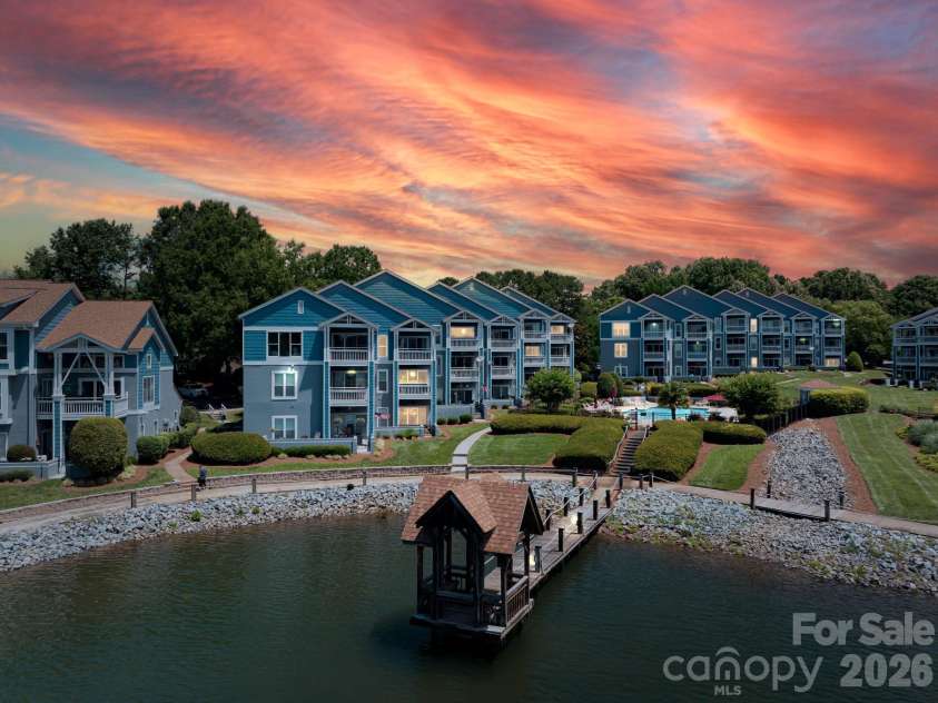 1018 Southwest Drive, Davidson, NC 28036.  MLS# CAR4352350, YatesRealty ID 12607. 