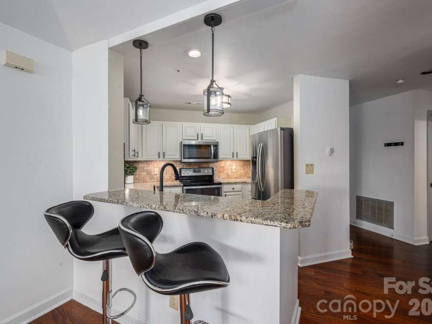 1018 Southwest Drive, Davidson, NC 28036.  MLS# CAR4352350, YatesRealty ID 12607. 