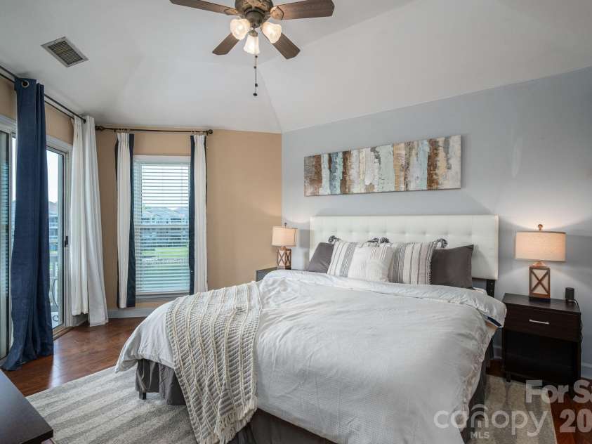1018 Southwest Drive, Davidson, NC 28036.  MLS# CAR4352350, YatesRealty ID 12607. Primary bedroom