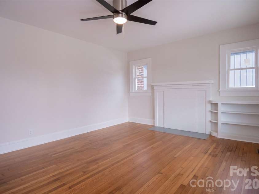 430 Green Street, Morganton, NC 28655.  MLS# CAR4346598, YatesRealty ID 12608. 