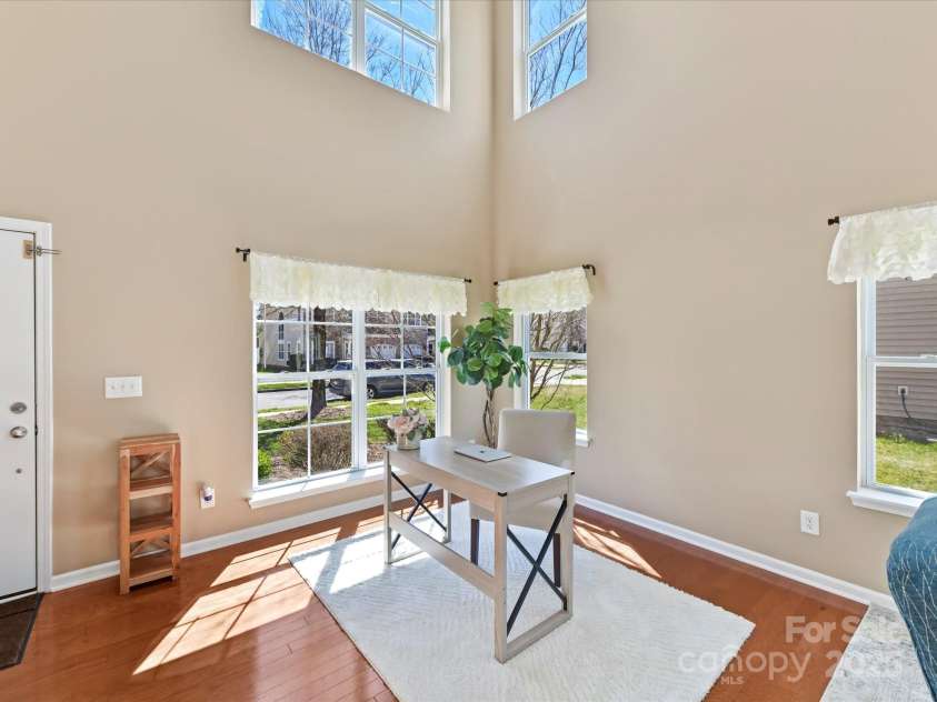 4634 Craigmoss Lane, Charlotte, NC 28278.  MLS# CAR4235541, YatesRealty ID 12608. 