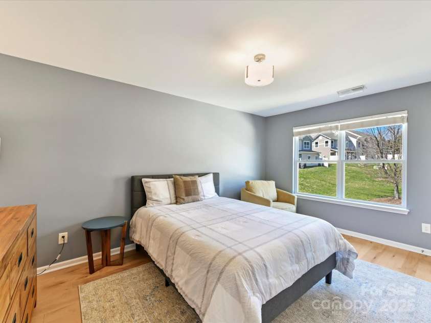 4634 Craigmoss Lane, Charlotte, NC 28278.  MLS# CAR4235541, YatesRealty ID 12608. 