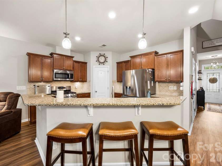 3270 Yarmouth Lane, Gastonia, NC 28056.  MLS# CAR4352828, YatesRealty ID 12609. 