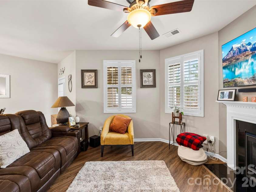 3270 Yarmouth Lane, Gastonia, NC 28056.  MLS# CAR4352828, YatesRealty ID 12609. 