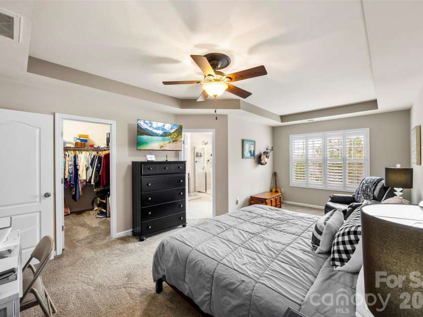 3270 Yarmouth Lane, Gastonia, NC 28056.  MLS# CAR4352828, YatesRealty ID 12609. 