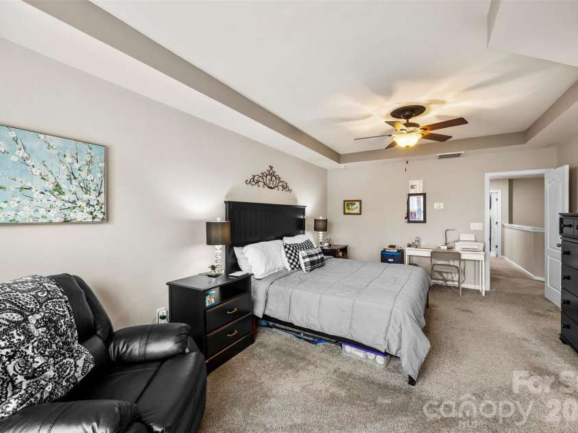3270 Yarmouth Lane, Gastonia, NC 28056.  MLS# CAR4352828, YatesRealty ID 12609. 