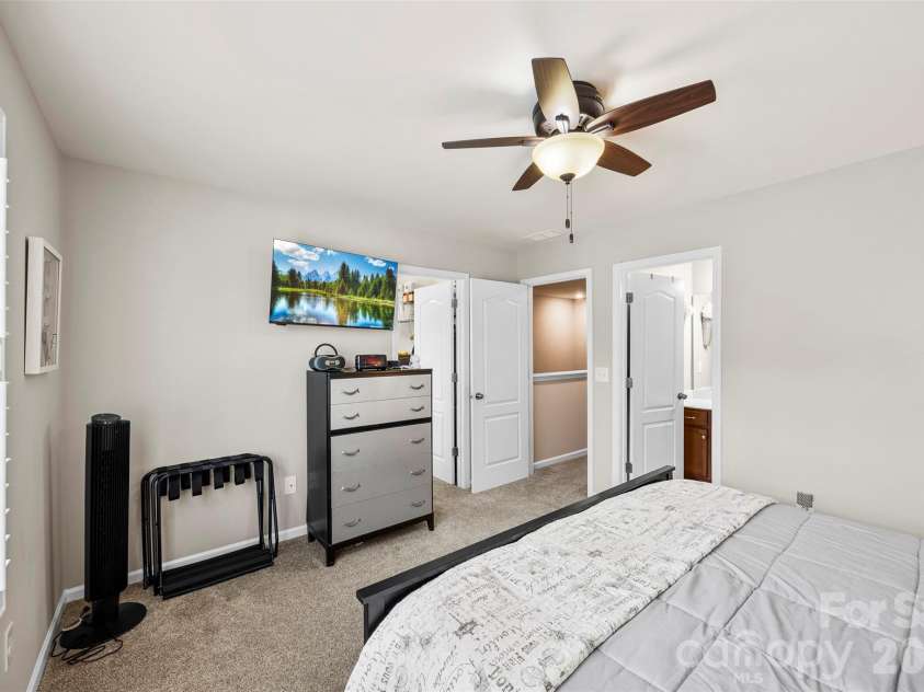 3270 Yarmouth Lane, Gastonia, NC 28056.  MLS# CAR4352828, YatesRealty ID 12609. 