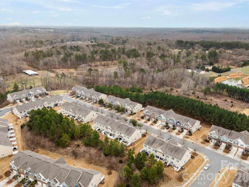 3270 Yarmouth Lane, Gastonia, NC 28056.  MLS# CAR4352828, YatesRealty ID 12609. 