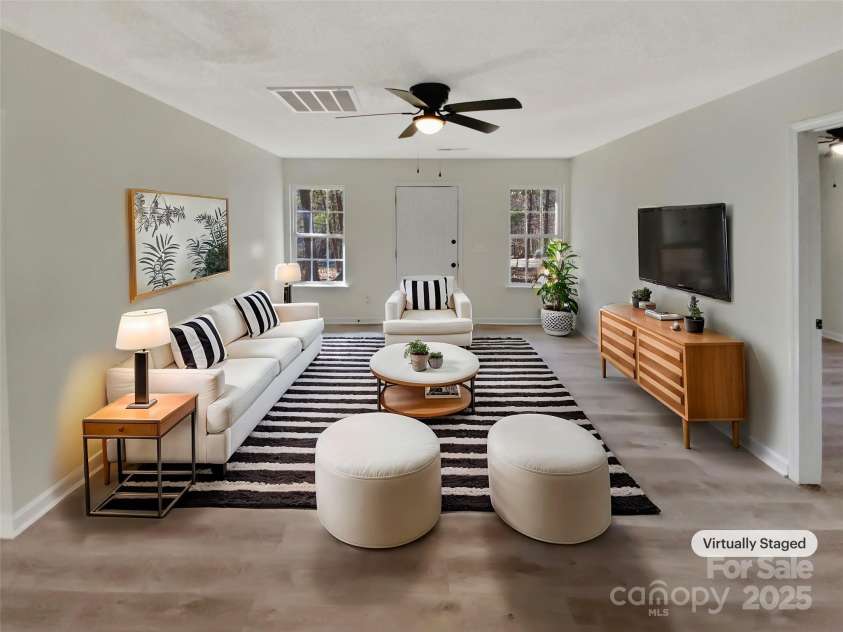 215 Creek View Road, Mooresville, NC 28117.  MLS# CAR4221977, YatesRealty ID 12610. Staged Photo