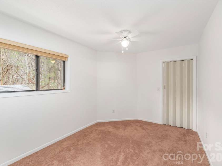 500 Apple Tree Court, Waynesville, NC 28786.  MLS# CAR4353696, YatesRealty ID 12610. 