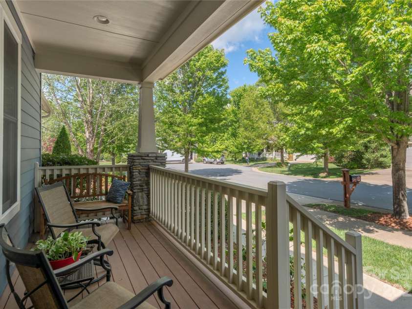 4 Silo View Court, Asheville, NC 28804.  MLS# CAR4237843, YatesRealty ID 12611. 