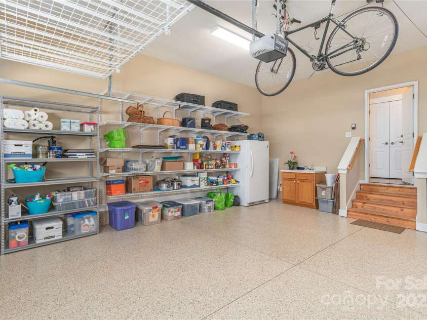 4 Silo View Court, Asheville, NC 28804.  MLS# CAR4237843, YatesRealty ID 12611. 