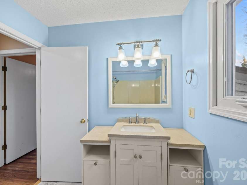 234 Justice Ridge Road, Candler, NC 28715.  MLS# CAR4359838, YatesRealty ID 12614. 