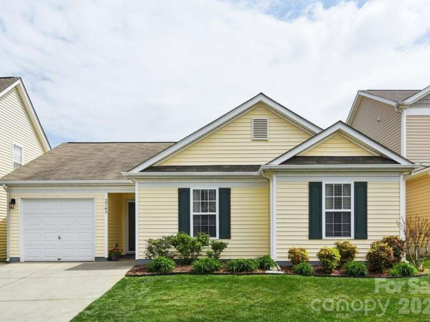 3741 Capris Lane, Fort Mill, SC 29707.  MLS# CAR4362992, YatesRealty ID 12617. 