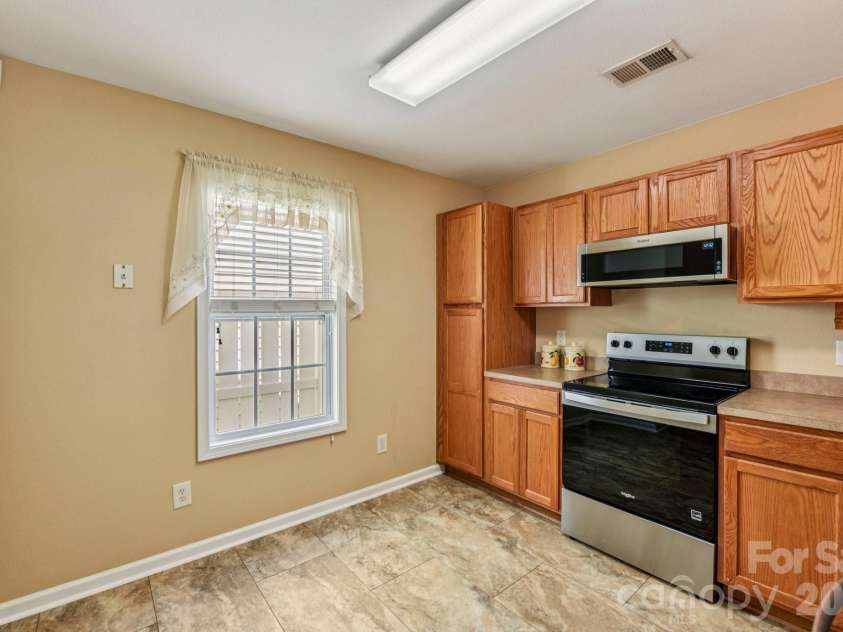 3741 Capris Lane, Fort Mill, SC 29707.  MLS# CAR4362992, YatesRealty ID 12617. 