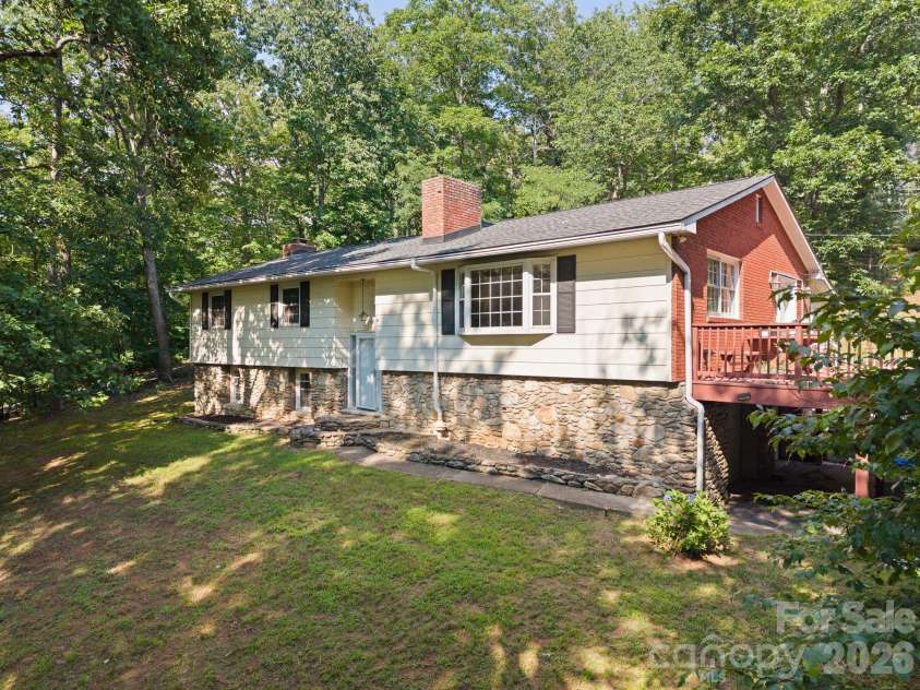 233 Church Road, Fairview, NC 28730.  MLS# CAR4394099, YatesRealty ID 12619. 