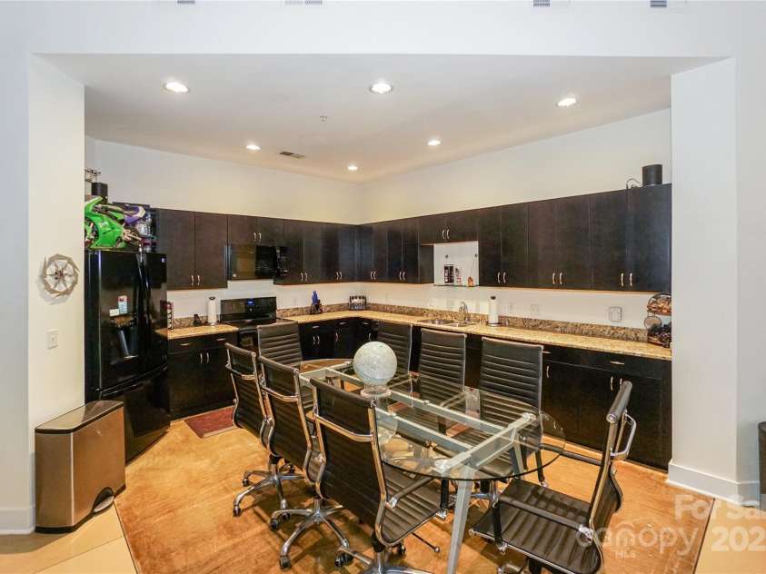 929 Westmere Avenue, Charlotte, NC 28208.  MLS# CAR4193094, YatesRealty ID 12619. 