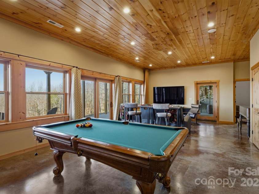 334 Scenic Vista Drive, Nebo, NC 28761.  MLS# CAR4302955, YatesRealty ID 1262. 