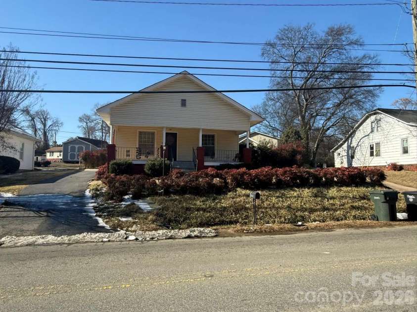 704 Old Charlotte Road, Concord, NC 28027.  MLS# CAR4342057, YatesRealty ID 1262. 