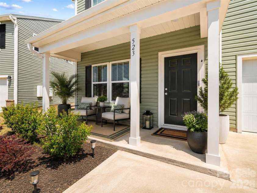 523 Willamette Drive, Salisbury, NC 28146.  MLS# CAR4364892, YatesRealty ID 12621. Front Porch (Virtually staged)
