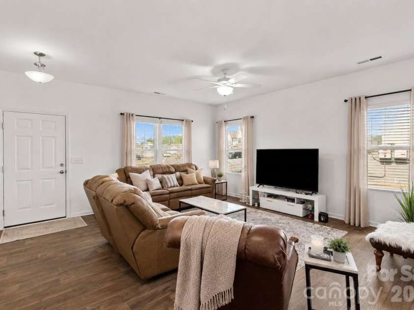 523 Willamette Drive, Salisbury, NC 28146.  MLS# CAR4364892, YatesRealty ID 12621. Living Room (Virtually staged)