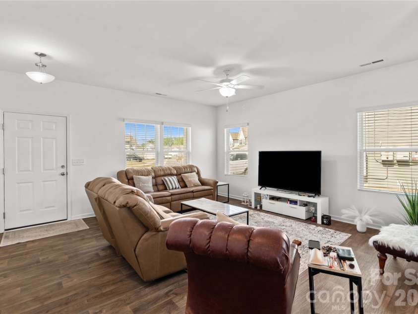 523 Willamette Drive, Salisbury, NC 28146.  MLS# CAR4364892, YatesRealty ID 12621. Living Room w/Ceiling Fan