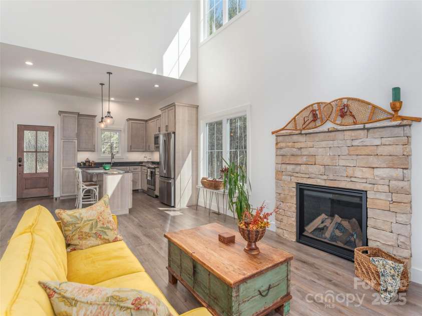 410 Dream Valley Drive, Clyde, NC 28721.  MLS# CAR4295781, YatesRealty ID 12624. 