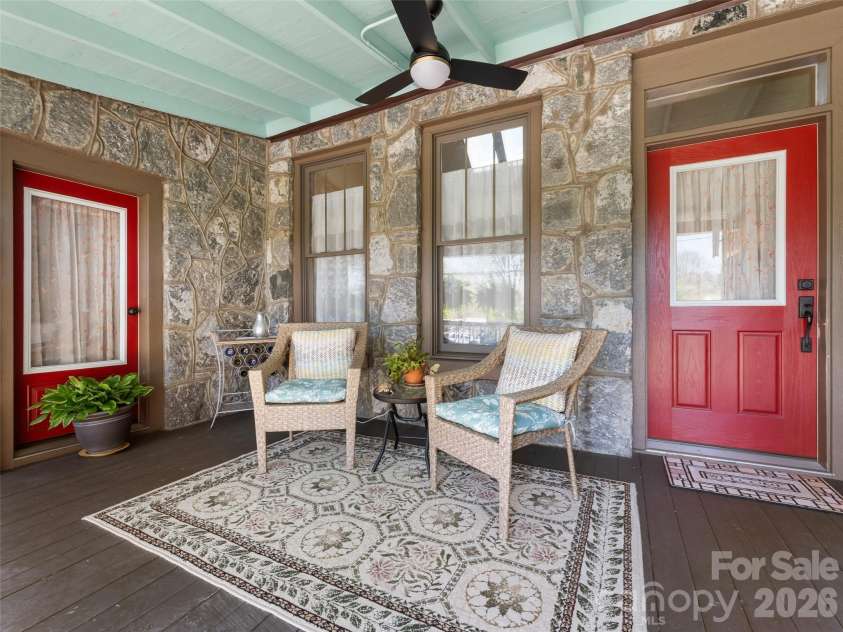 60 Morgan Street, Brevard, NC 28712.  MLS# CAR4366654, YatesRealty ID 12624. 