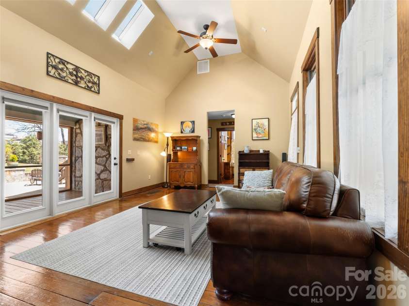 60 Morgan Street, Brevard, NC 28712.  MLS# CAR4366654, YatesRealty ID 12624. 