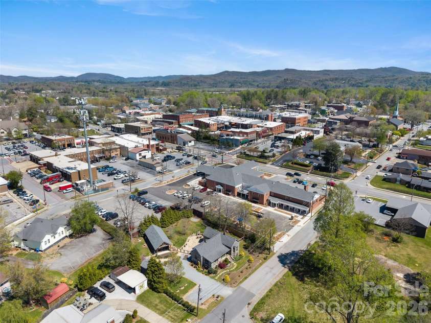60 Morgan Street, Brevard, NC 28712.  MLS# CAR4366654, YatesRealty ID 12624. 