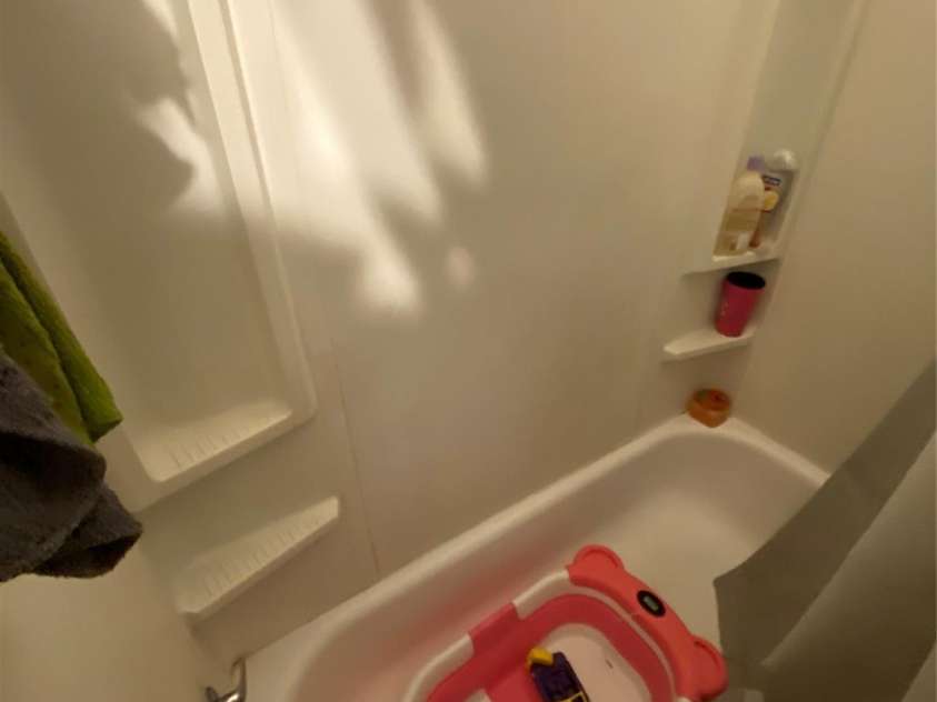 5309 Lewis Road, Gastonia, NC 28052.  MLS# CAR4257115, YatesRealty ID 12625. Unit# 2- tub/shower