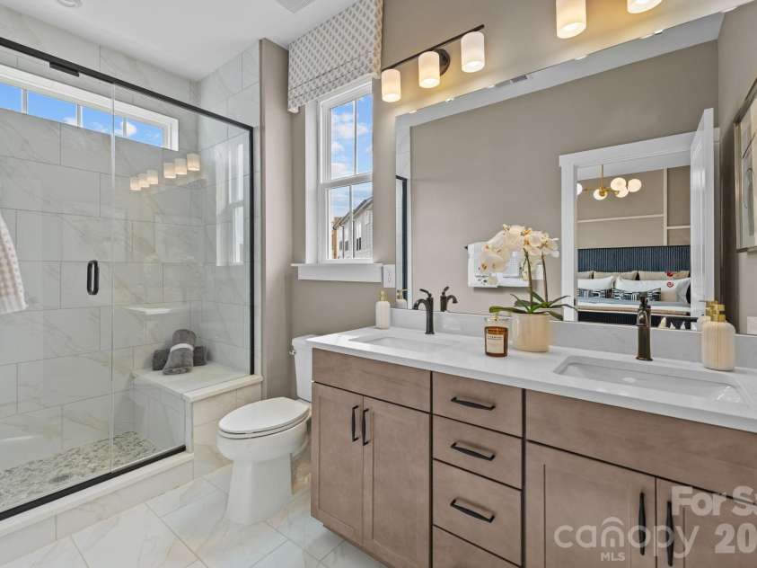 3122 Middle Street, Charlotte, NC 28278.  MLS# CAR4361177, YatesRealty ID 12626. Representative