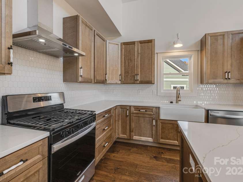 203 Boleyn Drive, Black Mountain, NC 28711.  MLS# CAR4258272, YatesRealty ID 12627. 