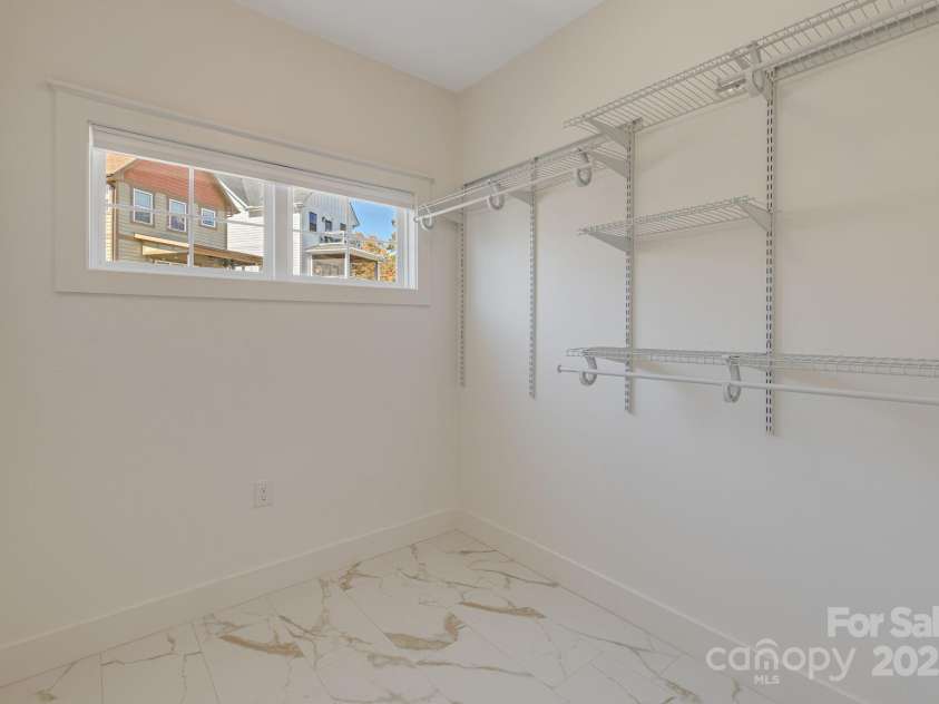 203 Boleyn Drive, Black Mountain, NC 28711.  MLS# CAR4258272, YatesRealty ID 12627. 
