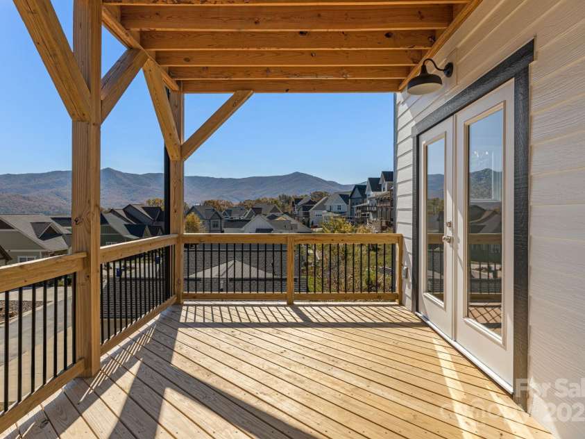 203 Boleyn Drive, Black Mountain, NC 28711.  MLS# CAR4258272, YatesRealty ID 12627. 