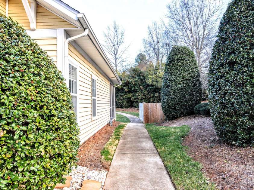 2323 Granville Place, Monroe, NC 28110.  MLS# CAR4349723, YatesRealty ID 12628. 