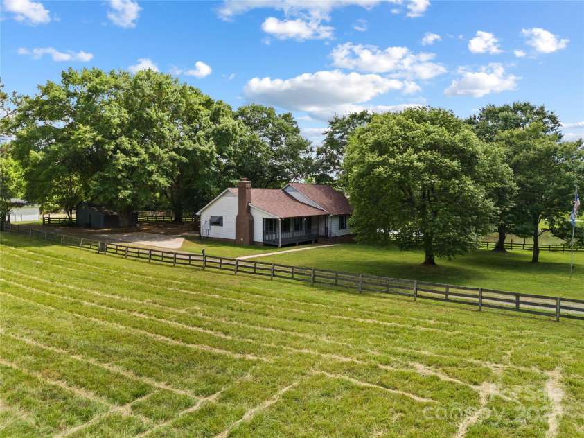 5200 Winding Lane, Indian Trail, NC 28079.  MLS# CAR4258487, YatesRealty ID 12628. 