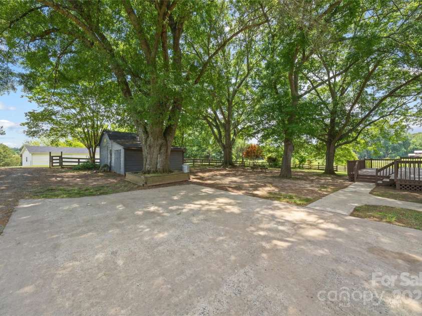 5200 Winding Lane, Indian Trail, NC 28079.  MLS# CAR4258487, YatesRealty ID 12628. 