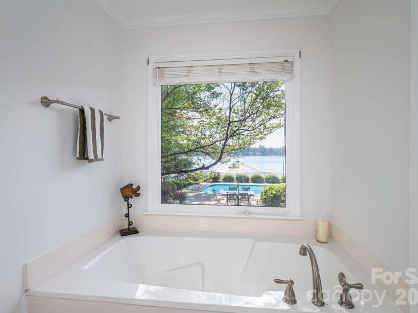 226 Bay Shore Drive, Belmont, NC 28012.  MLS# CAR4366773, YatesRealty ID 12629. A bath with a view! 