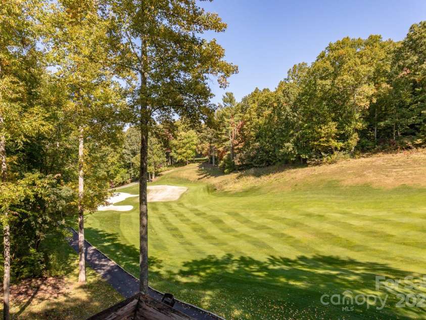 324 Austin Mountain Drive, Burnsville, NC 28714.  MLS# CAR4256506, YatesRealty ID 12632. 