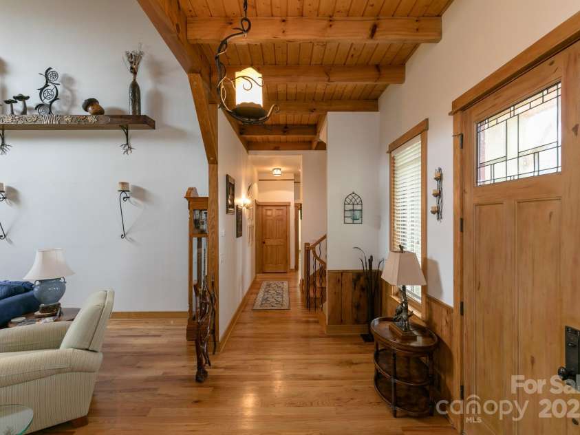 324 Austin Mountain Drive, Burnsville, NC 28714.  MLS# CAR4256506, YatesRealty ID 12632. 