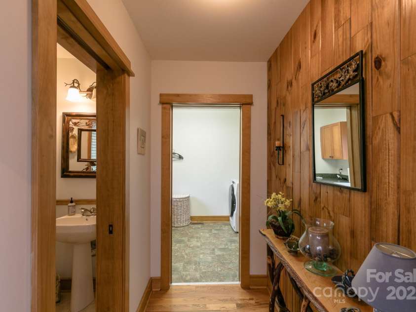 324 Austin Mountain Drive, Burnsville, NC 28714.  MLS# CAR4256506, YatesRealty ID 12632. 