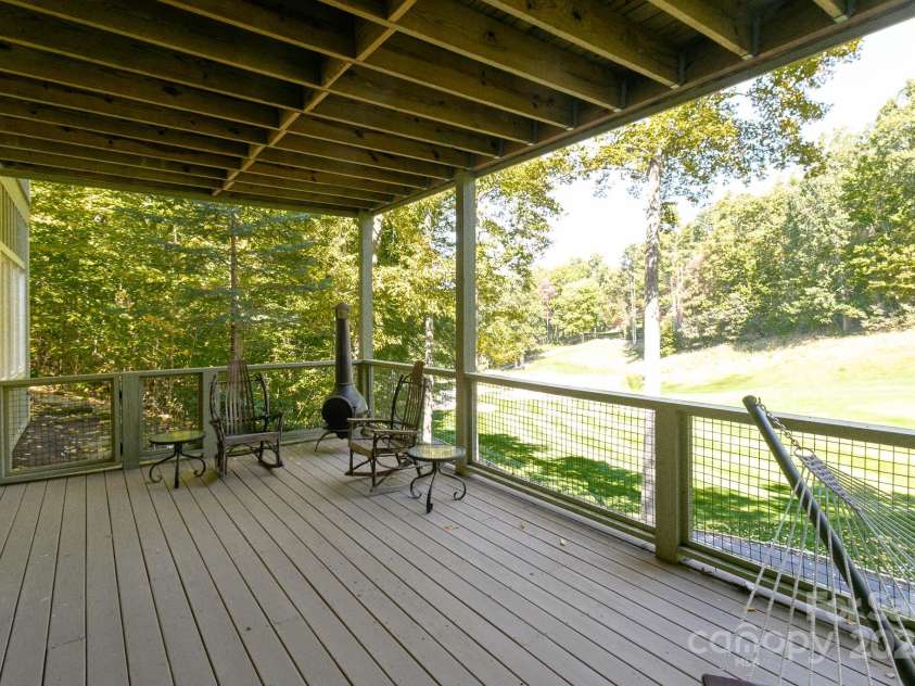 324 Austin Mountain Drive, Burnsville, NC 28714.  MLS# CAR4256506, YatesRealty ID 12632. 