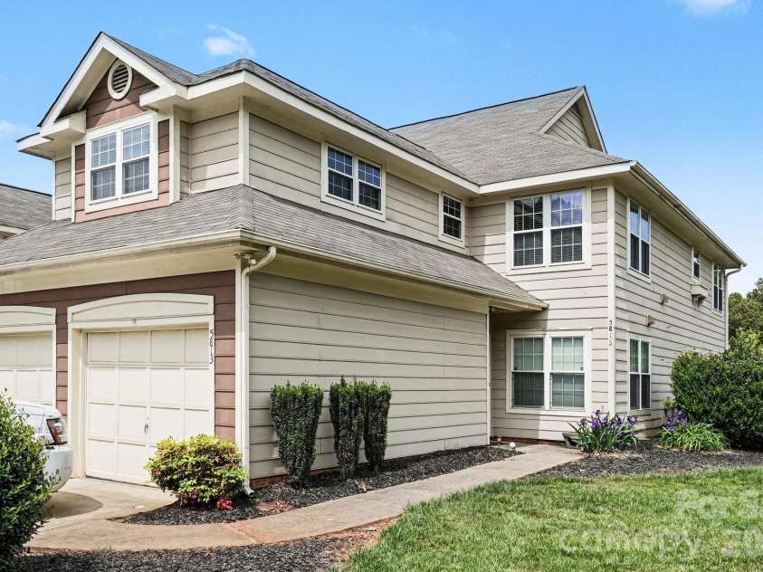 5813 Amity Springs Drive, Charlotte, NC 28212.  MLS# CAR4368141, YatesRealty ID 12632. 