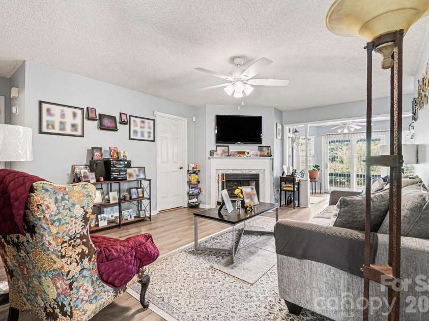 5813 Amity Springs Drive, Charlotte, NC 28212.  MLS# CAR4368141, YatesRealty ID 12632. 