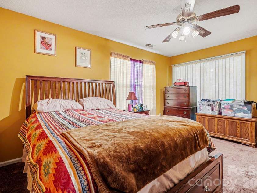 5813 Amity Springs Drive, Charlotte, NC 28212.  MLS# CAR4368141, YatesRealty ID 12632. 