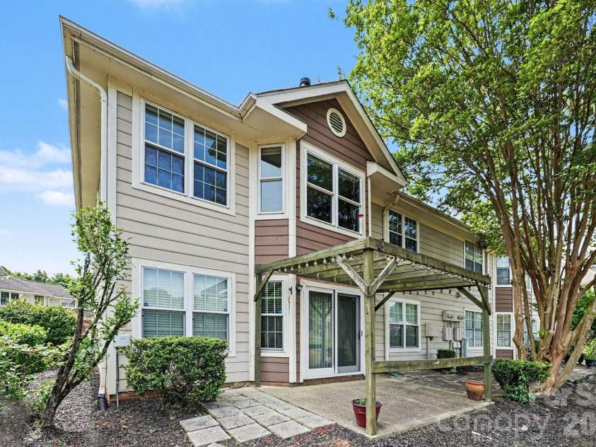 5813 Amity Springs Drive, Charlotte, NC 28212.  MLS# CAR4368141, YatesRealty ID 12632. 