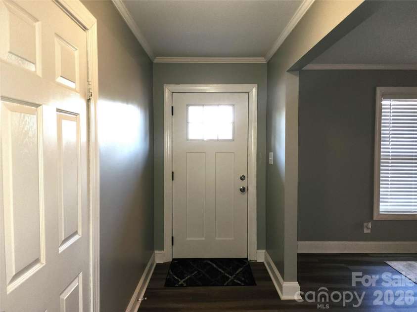 432 Virginia Avenue, Statesville, NC 28677.  MLS# CAR4334660, YatesRealty ID 12633. 