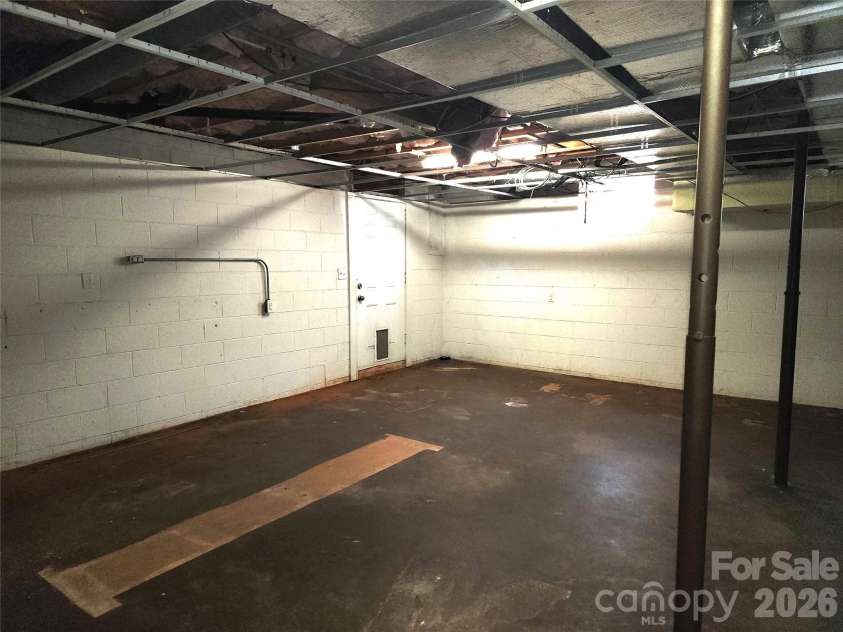 432 Virginia Avenue, Statesville, NC 28677.  MLS# CAR4334660, YatesRealty ID 12633. 