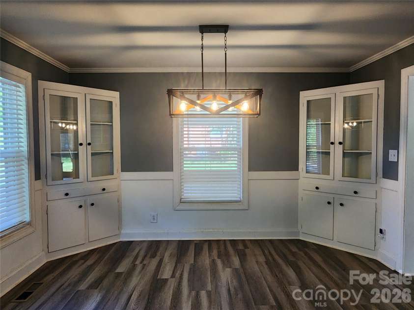432 Virginia Avenue, Statesville, NC 28677.  MLS# CAR4334660, YatesRealty ID 12633. 